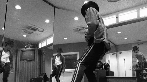 Biopic Michael Jackson : les premières images bluffantes du...