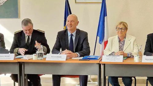 Natacha Bouchart réclame le doublement de la ligne Calais-Dunkerque...