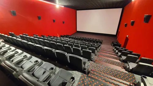 Boulogne: ouverture du nouveau cinéma Mégarama, "l'un des plus...