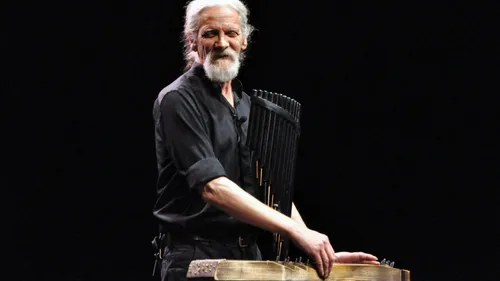 Loon-Plage : Michel Hindenoc enchante le Salon du Conte avec sa...