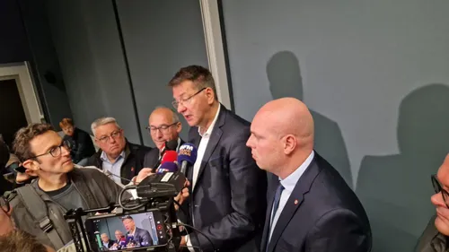 ArcelorMittal Dunkerque : Patrice Vergriete demande à voir au plus...