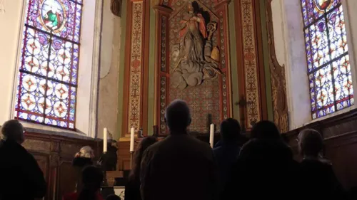 Pitgam : qui veut visiter une église à la lampe torche ?