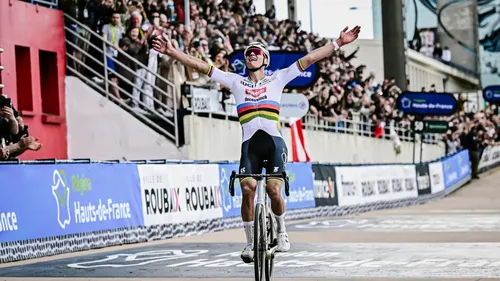 Cyclisme : La démonstration de Mathieu Van der Poel sur Paris-Roubaix