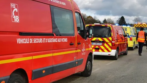 Bourbourg : un bus scolaire impliqué dans un accident, la D300 coupée