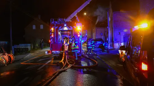 Azincourt : important incendie dans un bâtiment de négoce, sept...