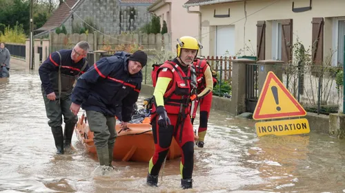 Les pompiers mobilisés pour aider les sinistrés partout dans la Région