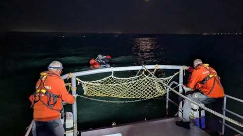 Gravelines : trois personnes coincées en mer après avoir été...