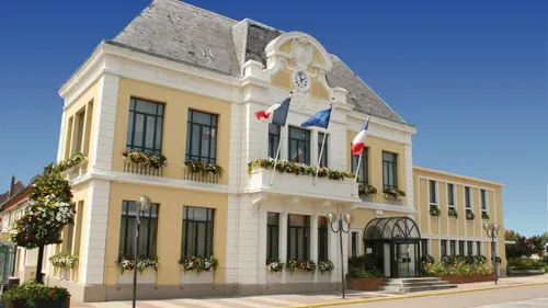 Municipales à Saint-Martin-Boulogne : duel entre Pascale Lebon et...