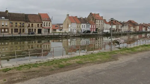 Saint-Omer : Un homme menace de se jeter dans le canal