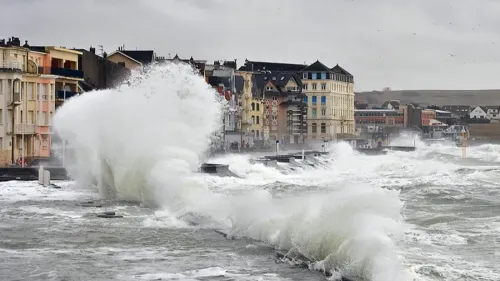 Tempête Goretti : plages interdites, marchés annulés, parcs fermés ...