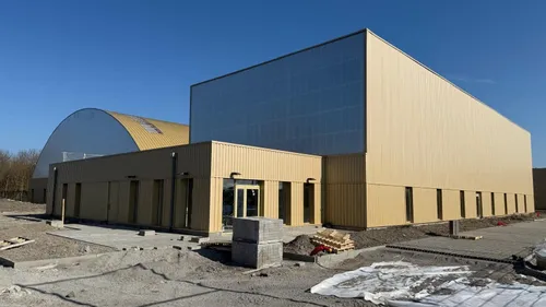 Le futur complexe de raquette avance vite