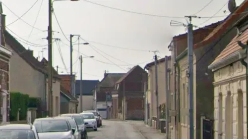 Un véhicule incendié ce dimanche matin à Arques