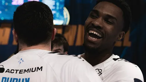 Dunkerque qui rit en hand, Dunkerque qui pleure en foot... Les...