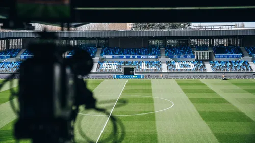 Foot : Dunkerque jouera en grande partie le vendredi soir cette saison