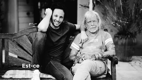 Vianney et Renaud retombent en enfance dans l'émouvant clip...