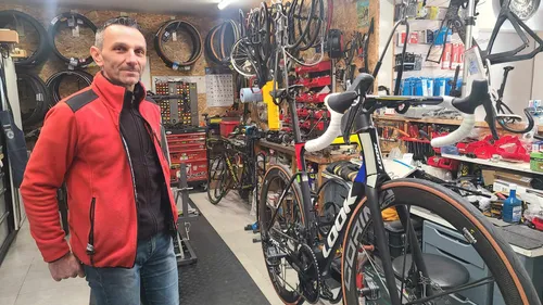 Boulogne: la boutique Cycles Passion reçoit un prix de la Chambre...