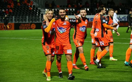 Stade lavallois. Laval fait une belle opération face à Chambly et...