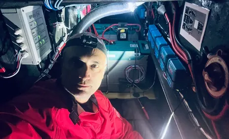 Vendée Globe 2024. Black-out pour le Segréen Fabrice Amedeo, qui a...