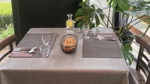 Sur un air de cuisine : Un restaurant de terroir fait maison,...