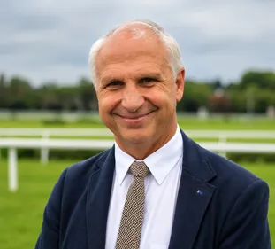 Bruno Hivert, du saut d'obstacles aux responsabilités nationales du...