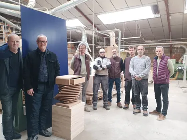 Segré. Fabriqué et imaginé dans le Haut-Anjou, ce meuble design...