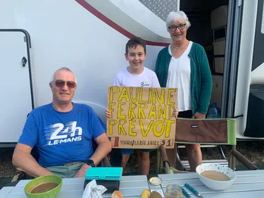 Tour de France Femmes 2025. Les camping-caristes bien installés à...