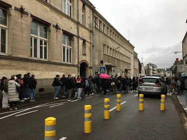 Laval. Le ras-le-bol des élèves après les alertes à la bombe