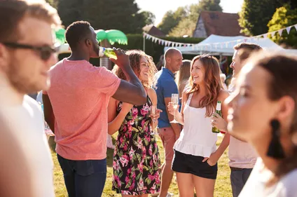 Journée festive au terrain des sports de la Jaille-Yvon le Samedi...