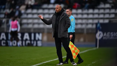 Angers SCO. Valéry en difficulté,  Capelle dans son rôle... les...