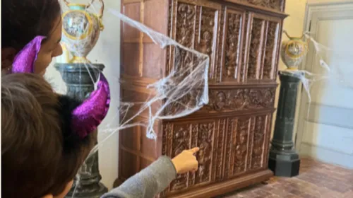 Près d'Angers. Quand Halloween permet de faire visiter le château...