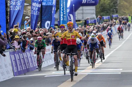 EN IMAGES. Pays de la Loire Tour : la Norvège déboule au Lion d'Angers