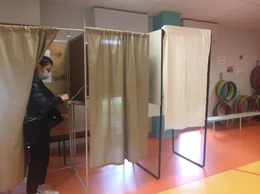 Dissolution de l'Assemblée. "Il joue avec le feu", les électeurs de...