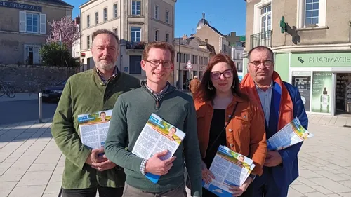 Segré-en-Anjou Bleu. Au conseil municipal, un groupe de...