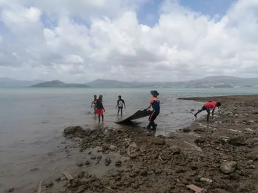 Mayotte : "on soigne des infections sur des enfants", Lucas,...