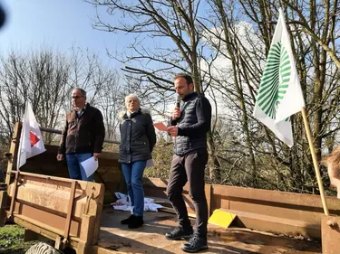 Montigné-le-Brillant. Les agriculteurs ont récupéré leur ferme...