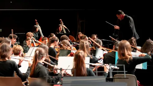 Angers. Cet orchestre unique crée une bourse pour intégrer des...