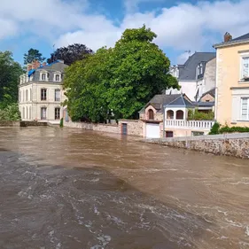 Inondations.  « Vers une reconnaissance rapide de l'état de...