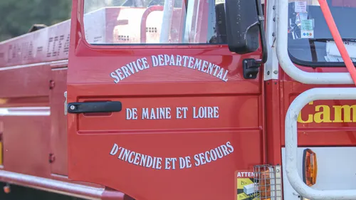 En Anjou. Un feu de champ en cours, un risque de propagation à une...