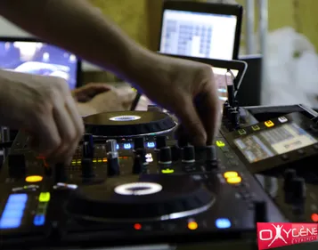 Location de sono et éclairage pour fêter votre réveillon