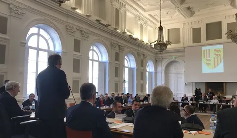 François Bayrou élu président du pôle béarnais    