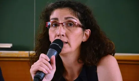 La lançeuse d'alerte de Moussaron au tribunal 