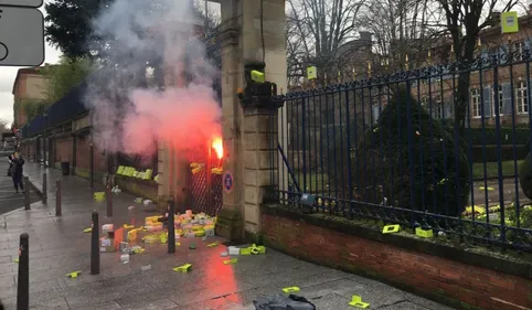 Albi : des salariés d'Enedis bombardent les jardins de la...