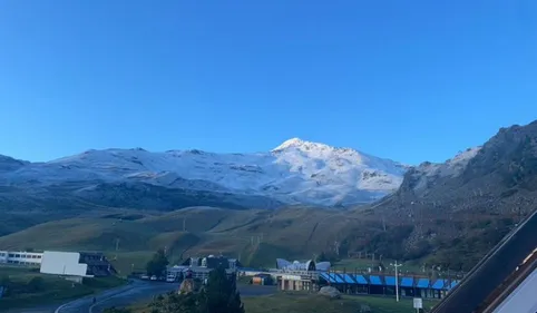Premières neiges sur les sommets pyrénéens 