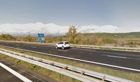 Grave accident de car sur l'A61 dans l'Aude : 1 mort et 17 blessés