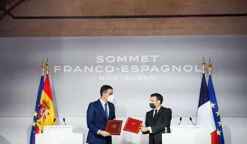 De Montauban, Emmanuel Macron suspend l'utilisation en France du...