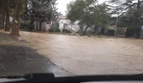 Un orage dantesque près de Limoux : trois automobilistes sauvés des...
