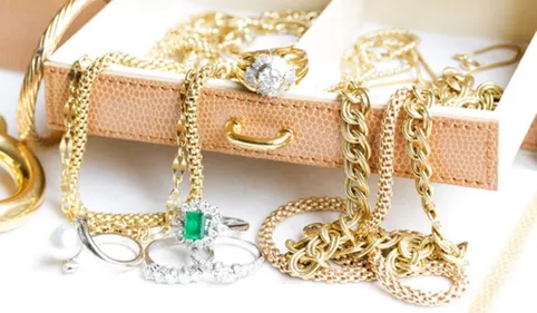 Une exclusivité 100%: plus de 10 000 euros de bijoux ont été volés...