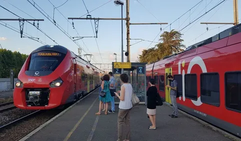 Présidentielle : Trains et cars régionaux gratuits pour lutter...