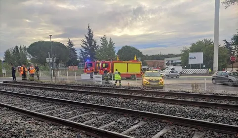 Toulouse: une terrible collision entre une voiture et train a fait...