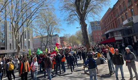 NOTRE DIRECT. 11e manifestation contre la réforme des retraites à...